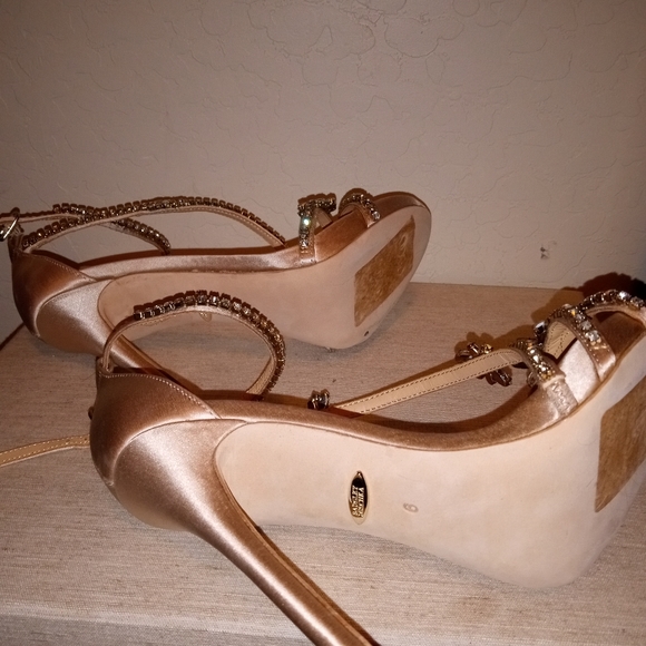 Badgley Mischka Hodgelatte Satin Rhinestone Stiletto Heels Latte Wedding size 6 - Picture 6 of 12